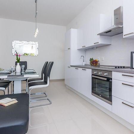 Apartments Marko Sukošan Kültér fotó