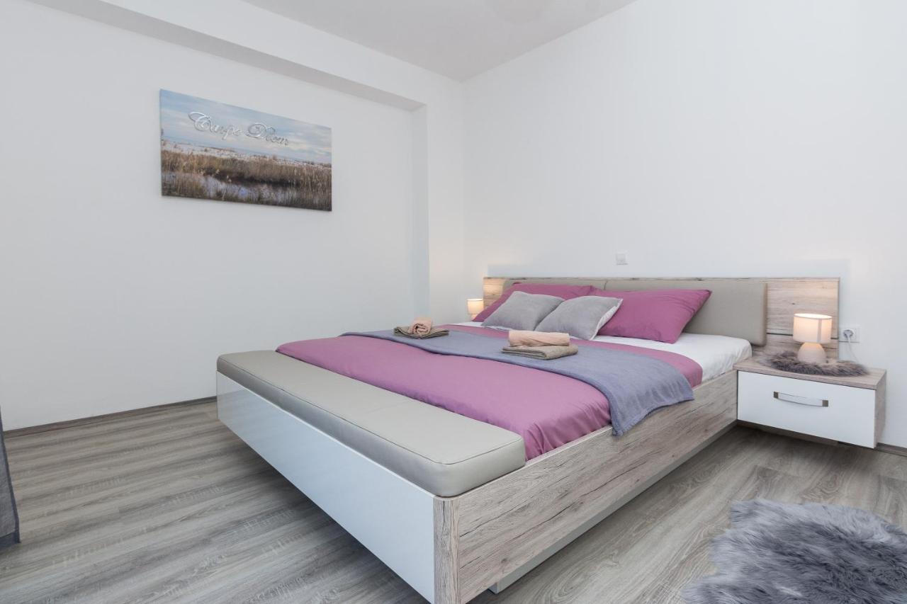 Apartments Marko Sukošan Kültér fotó